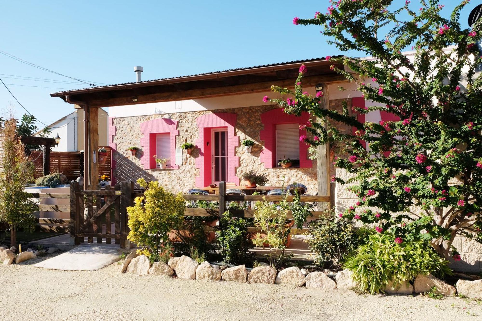 Casa Josep Holiday home *
